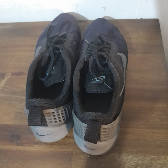 Nike Lunarestoa2 811372-003 Men's Size 12 Good Used Condition Black And DarkGrey - Picture 2 of 8